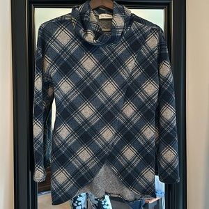 Flannel Cowl Neck Wrap Pulllover